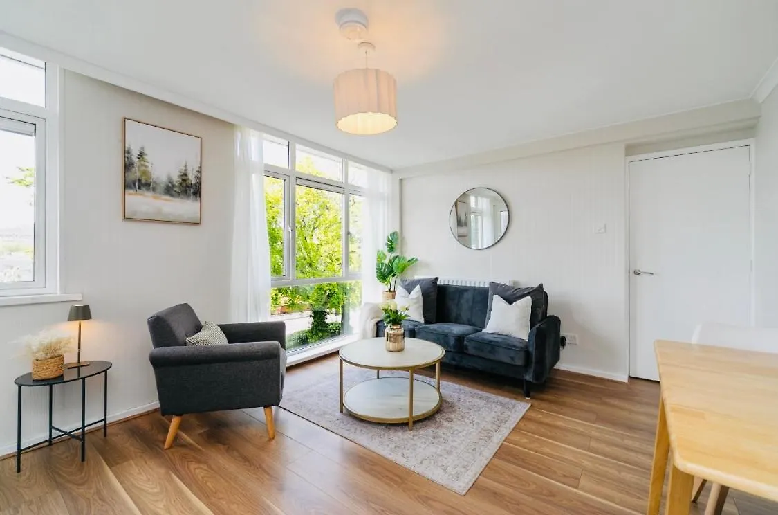 Sleek 2 Bedroom Apartment location